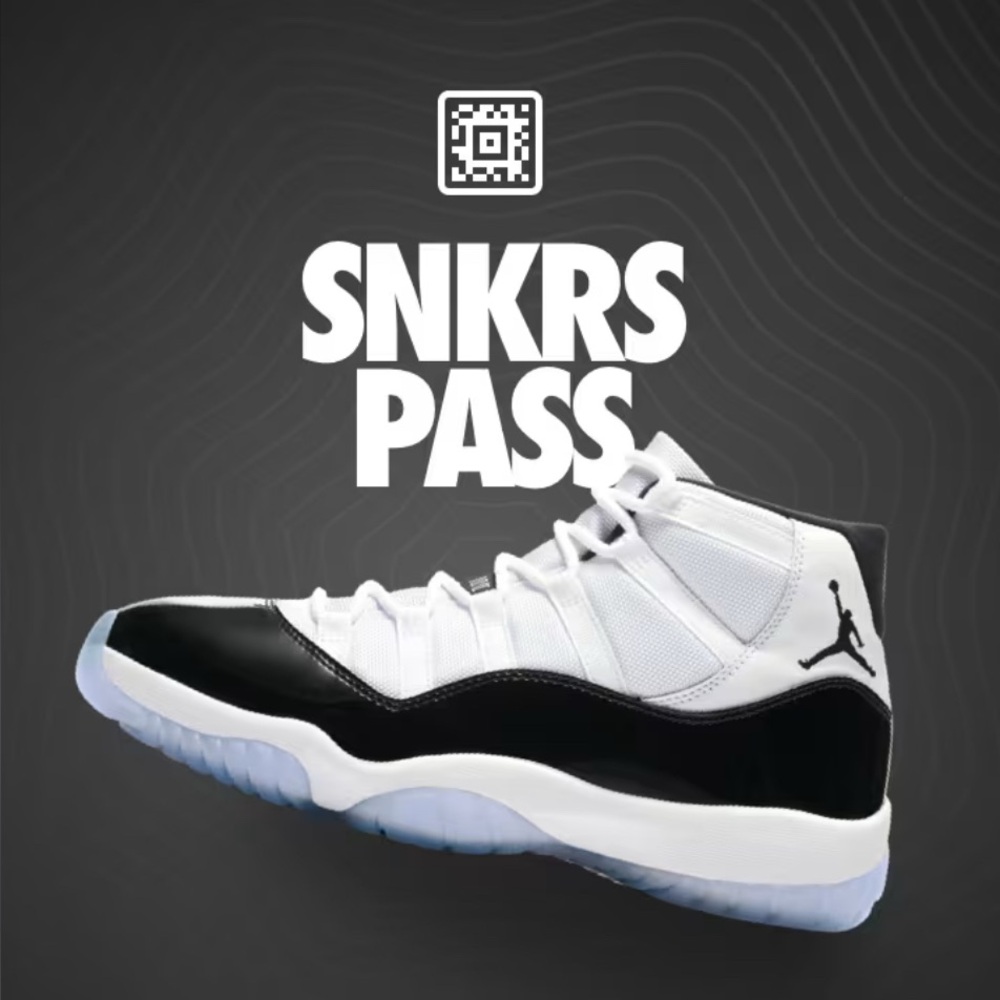 SOLD ⭐️ Nike Jordan Retro Concord High Tops